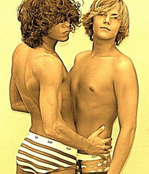 undies 572634ab40585.jpg