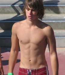 shirtless longhairs 2 578636a541b80.jpg