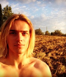 blond boys 57879539c336d.jpg