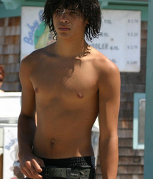 shirtless and loving it 5794dcc5910c2.jpg