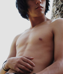 shirtless and loving it 5794dccb38469.jpg