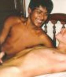  Cute Boys Together 5af18798b5b4a.jpg