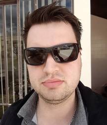 Photos of me 2 =) 5cd372d9cf66c.jpg