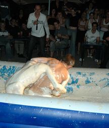 TAPIOCA WRESTLING 57c1e2857df1f.jpg