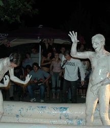 TAPIOCA WRESTLING 57c1e2958dfe2.jpg