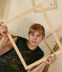 GRISHA THE BOY WITH FRAME 57d98f3fc1c3d.jpg