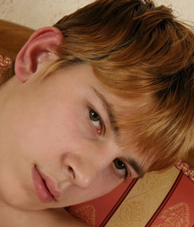 GRISHA THE BOY WITH FRAME 57d98fc56b9c6.jpg