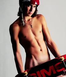 MODEL BOYS IN HQ. Modelteenz and others.