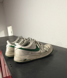 Feet and sneaks 1 589e1a6eb198d.jpg