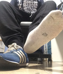 Feet and sneaks 1 589e1a70bd089.jpg