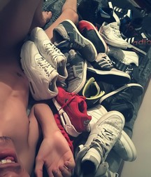 Feet, sneakers and nudes 5934409857353.jpg