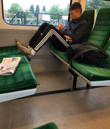 Feet, sneakers and nudes 593440c7c3a54.jpg
