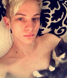 Internet Boys 10.1 5935d58bcfa9e.jpg