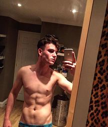 Cam Boy Pics 2 59625bd250c40.jpg