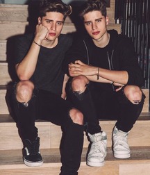 Skater boys and skate shoes 599dce881d8c6.jpg