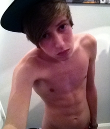 Internet Boys 16 59b42951b82c3.jpg
