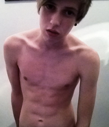 Internet Boys 16 59b42953517bd.jpg