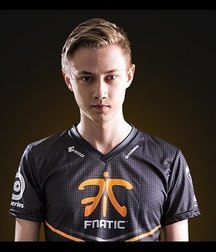 Internet Boys 16 59b429d9bc5f8.jpg