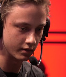 Internet Boys 16 59b429db59c61.jpg