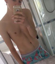 Internet Boys 17 59da5289cad8a.jpg
