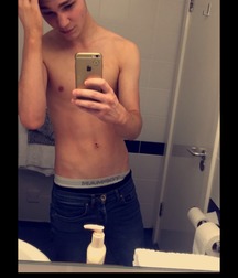 Internet Boys 17 59da5327c7787.jpg
