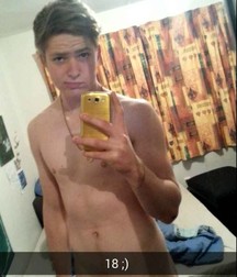 Twink boys showing off 5a25932f033cf.jpg