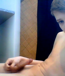 Twink boys showing off 5a25936247668.png