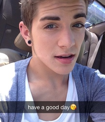Twink boys showing off 5a2593713e2fe.jpg
