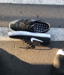 Boys socks sneakers & feet 1 5a283b3792b86.jpg