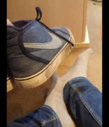 Boys socks sneakers & feet 2 5a283c8b4aef1.png