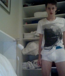 Selfie Boys 1 5a28495094a06.jpg