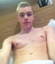 Boys on cam 5a441b12396fb.jpg