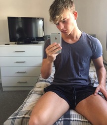 Boys on cam 2 5a568e0a304a5.jpg
