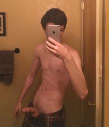 Boys on cam 2 5a568e66eef2a.jpg