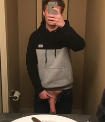 Selfie Boys 5a64bbc1d9123.jpg