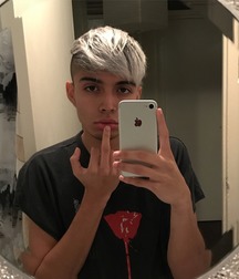 Selfie Boys 5a64bc4c7973c.jpg