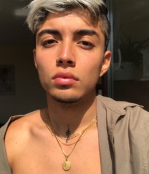 Selfie Boys 5a64bc5179a27.jpg