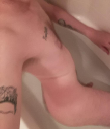 Selfie Boys 2 5a788a2d42ea5.png