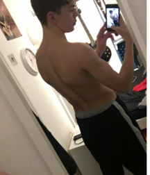 Selfie Boys 2 5a788a9e90904.png