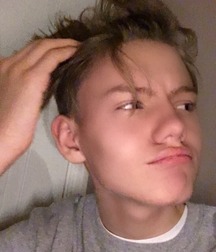 Selfie Boys 2 5a788abf1acc8.jpg