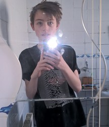 Twinks and feet and socks etc 5a788e6c3eedb.jpg
