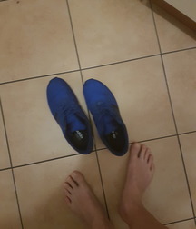 Twinks and feet and socks etc 5a788eb688563.jpg