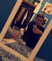 Twinks and feet and socks etc 5a788ec775b67.jpg