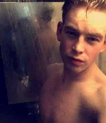 Twinks and feet and socks etc 5a788ecd71145.jpg