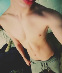 Twinks and feet and socks etc 5a788ef6d4412.jpg