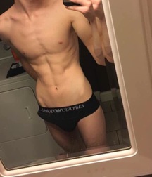 Twinks and feet and socks etc 5a788f13ea2b2.jpg