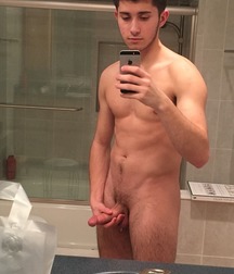 Hot boys and their phone cameras 5a7890b778d5e.jpg