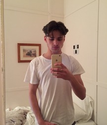 Hot boys and their phone cameras 5a7891b01a4fb.jpg