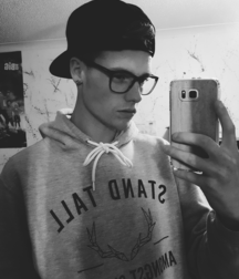 New Twink Pics 5a78af638eade.png