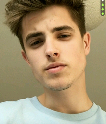 Twink Selfies 5a7a2c645a52f.png